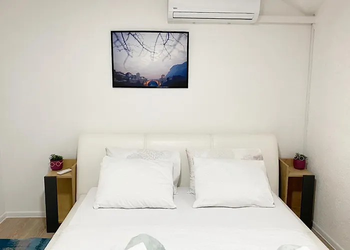 Farah Apartment